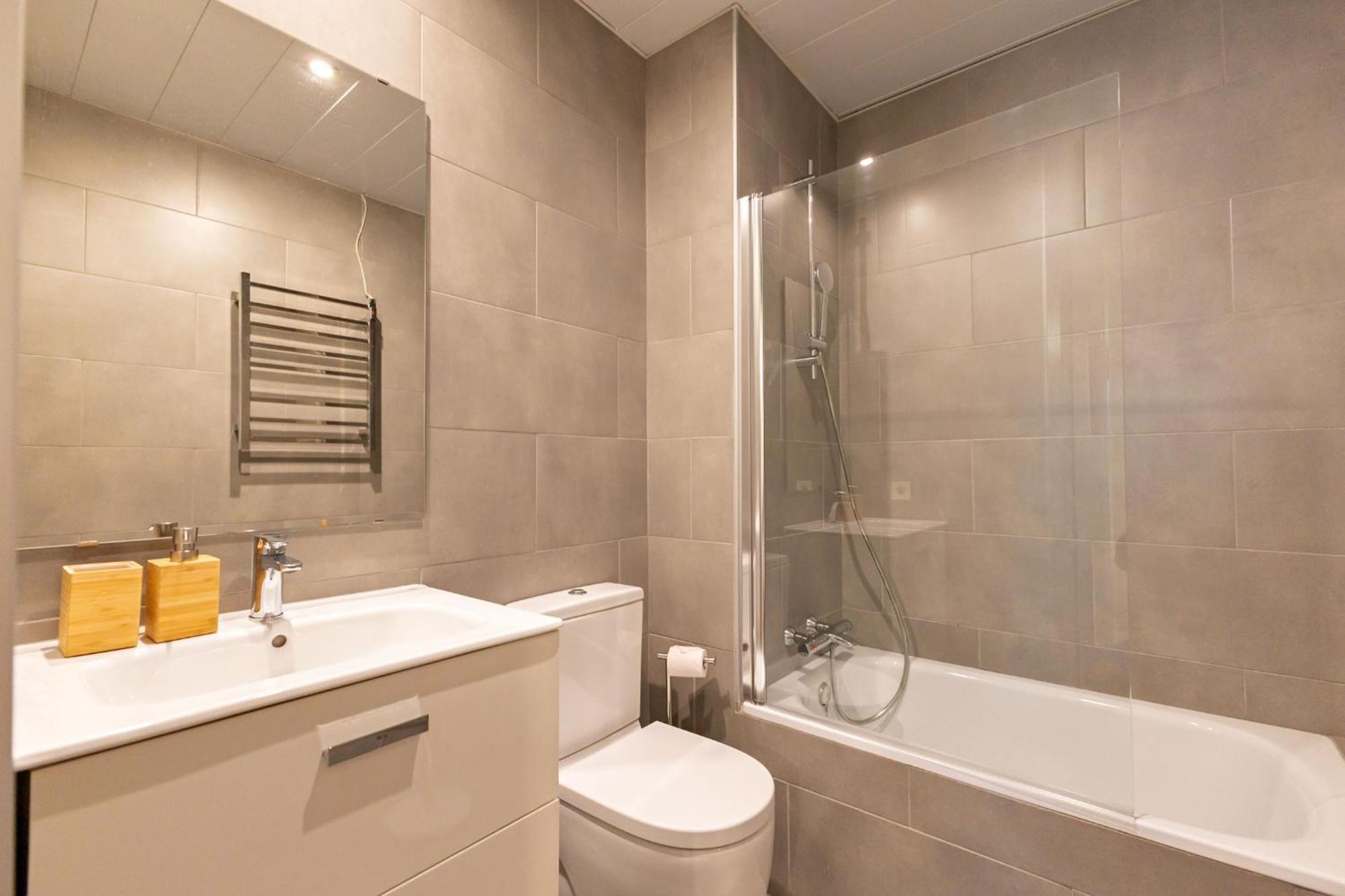 Cathedral Apartment Welcome Wheelchairs 6 Pax Sevilla Buitenkant foto