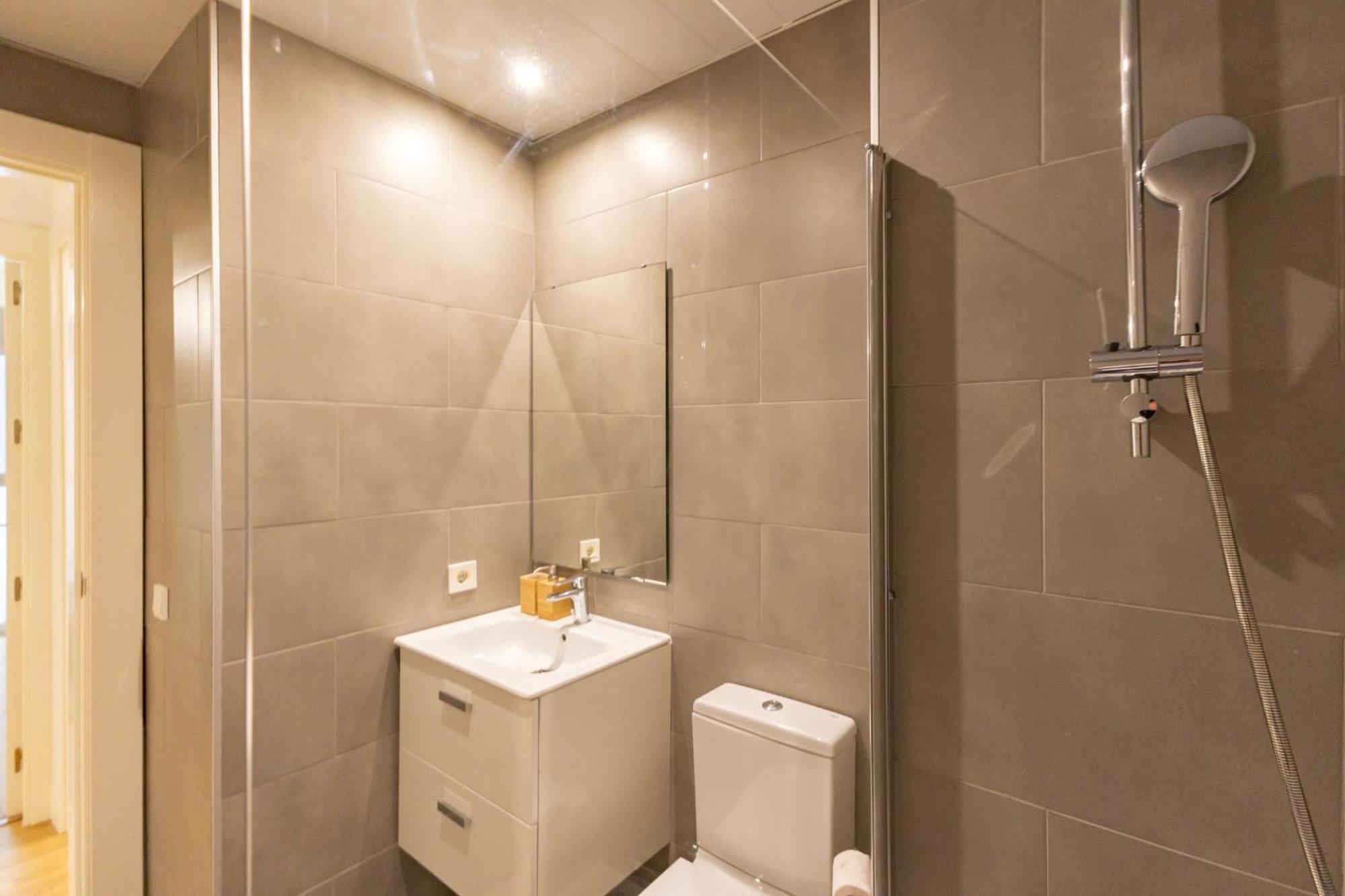 Cathedral Apartment Welcome Wheelchairs 6 Pax Sevilla Buitenkant foto
